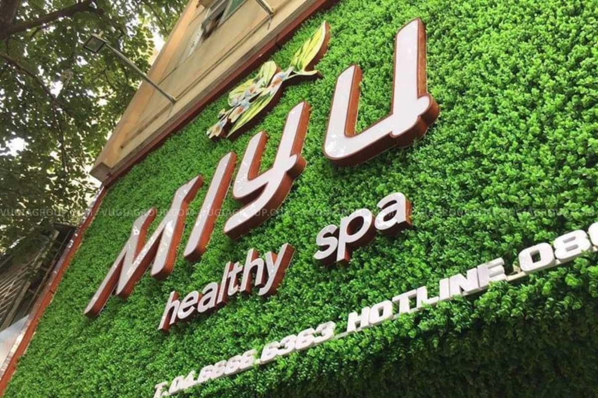 Bảng hiệu Spa 17